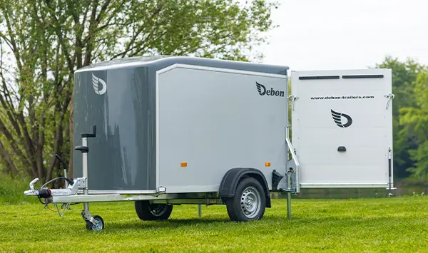 Roadster 255 Debon Trailers