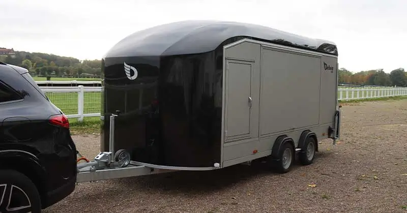 Roadster C 1000 Pro transport of car Debon Trailers